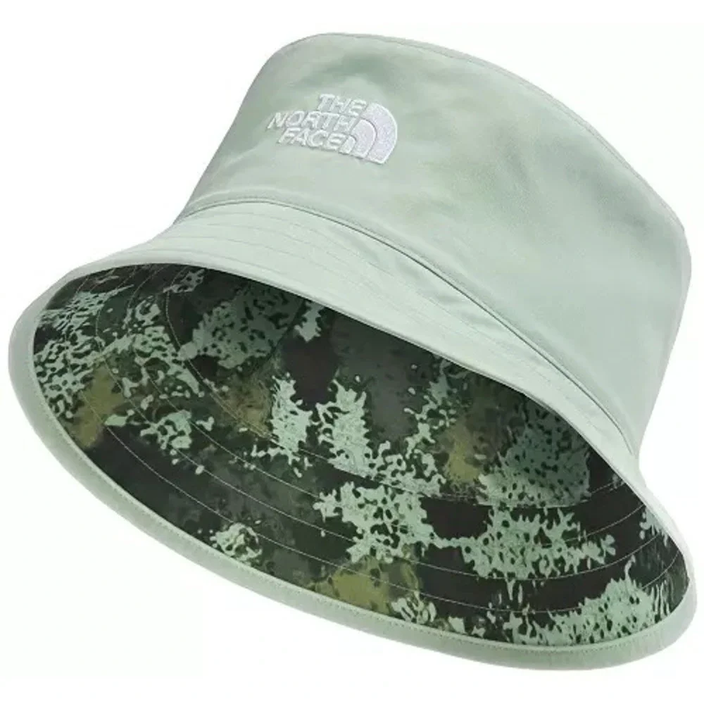 The North Face  Class V Reversible Bucket Hat‎ Kids Size Small Camo